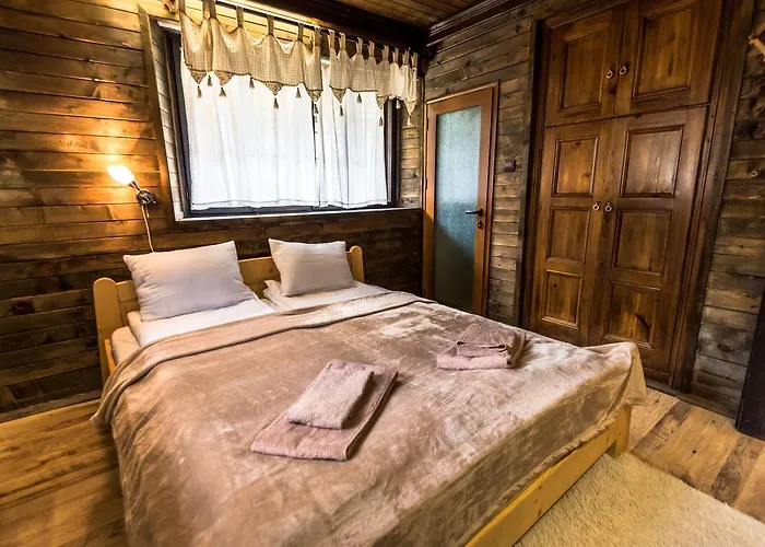 בית הארחה Banskovilla Zlateva House 3*