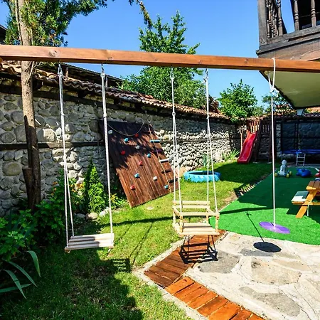 게스트하우스 Banskovilla Zlateva House 3*