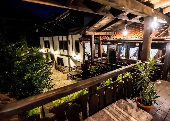 Banskovilla Zlateva House 招待所 3*